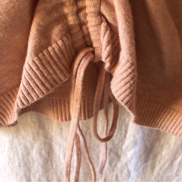 Dreamers by Debut soft stretch sweater dusty pink cinch front detail size M/L - Picture 2 of 9